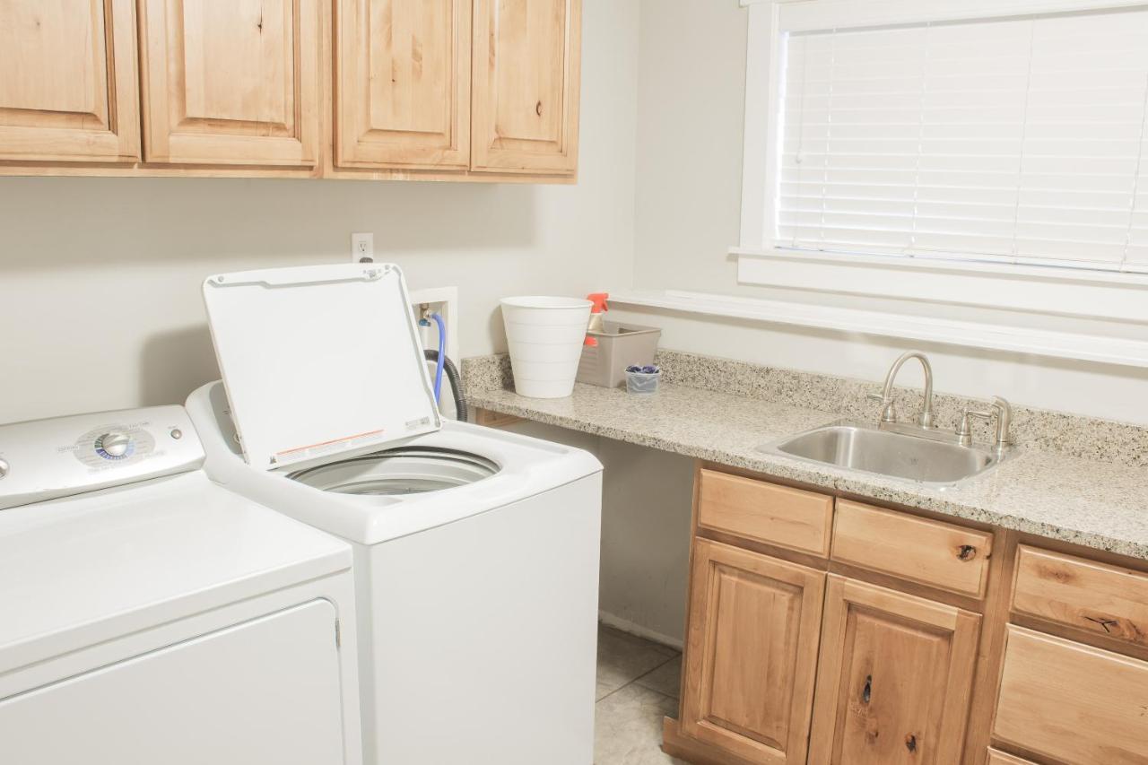 Family Friendly Home - Utah Valley Sanctuary オレム エクステリア 写真
