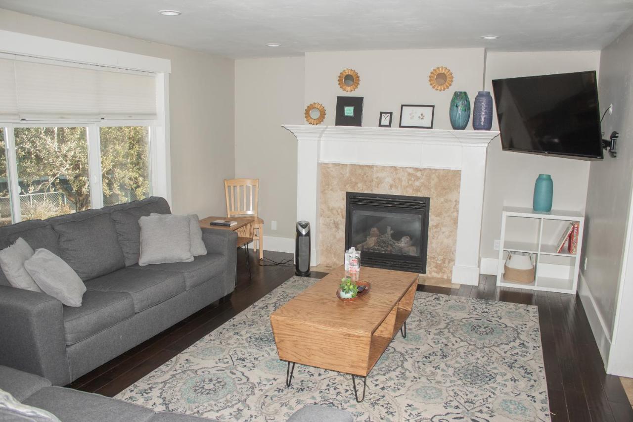Family Friendly Home - Utah Valley Sanctuary オレム エクステリア 写真